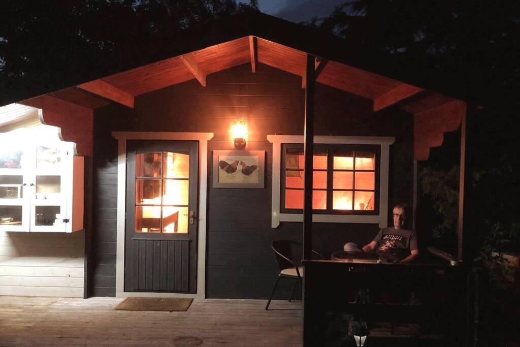 Unique Tiny House Near 3 Peaks - The Zedshed Apartment Bentham Екстериор снимка